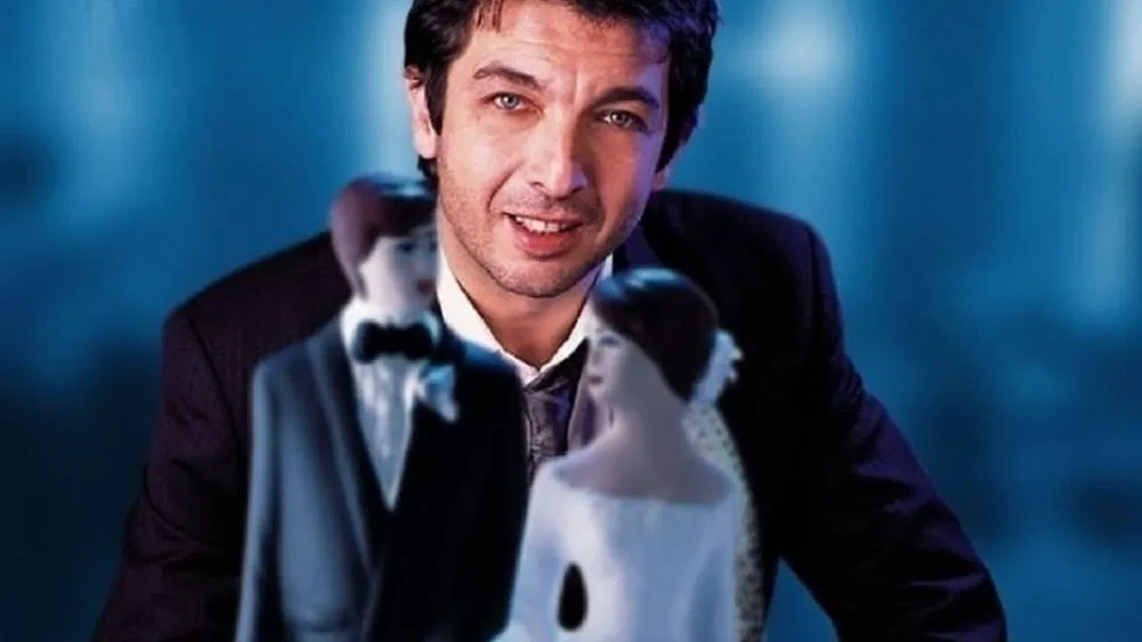 Scene from Son of the Bride (2001)