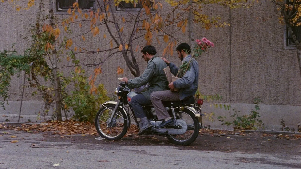 Scene from Close-Up (1990)
