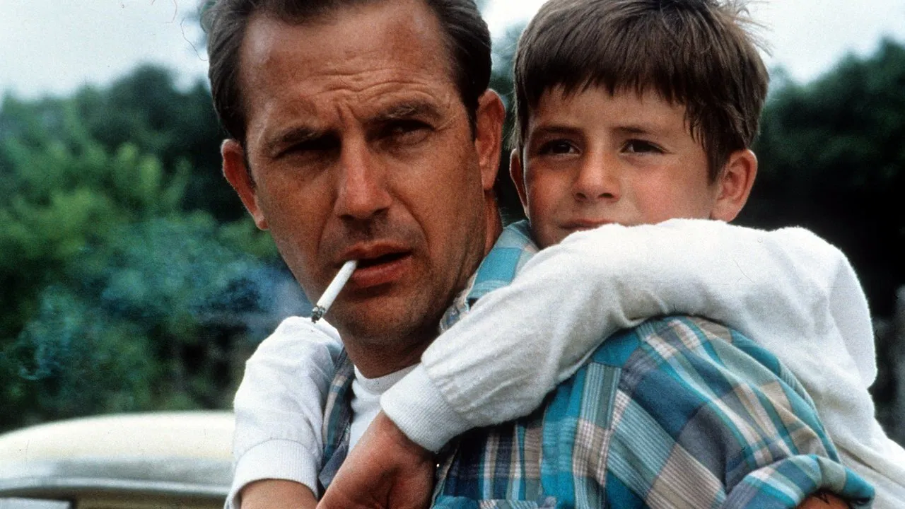 Scene from A Perfect World (1993)