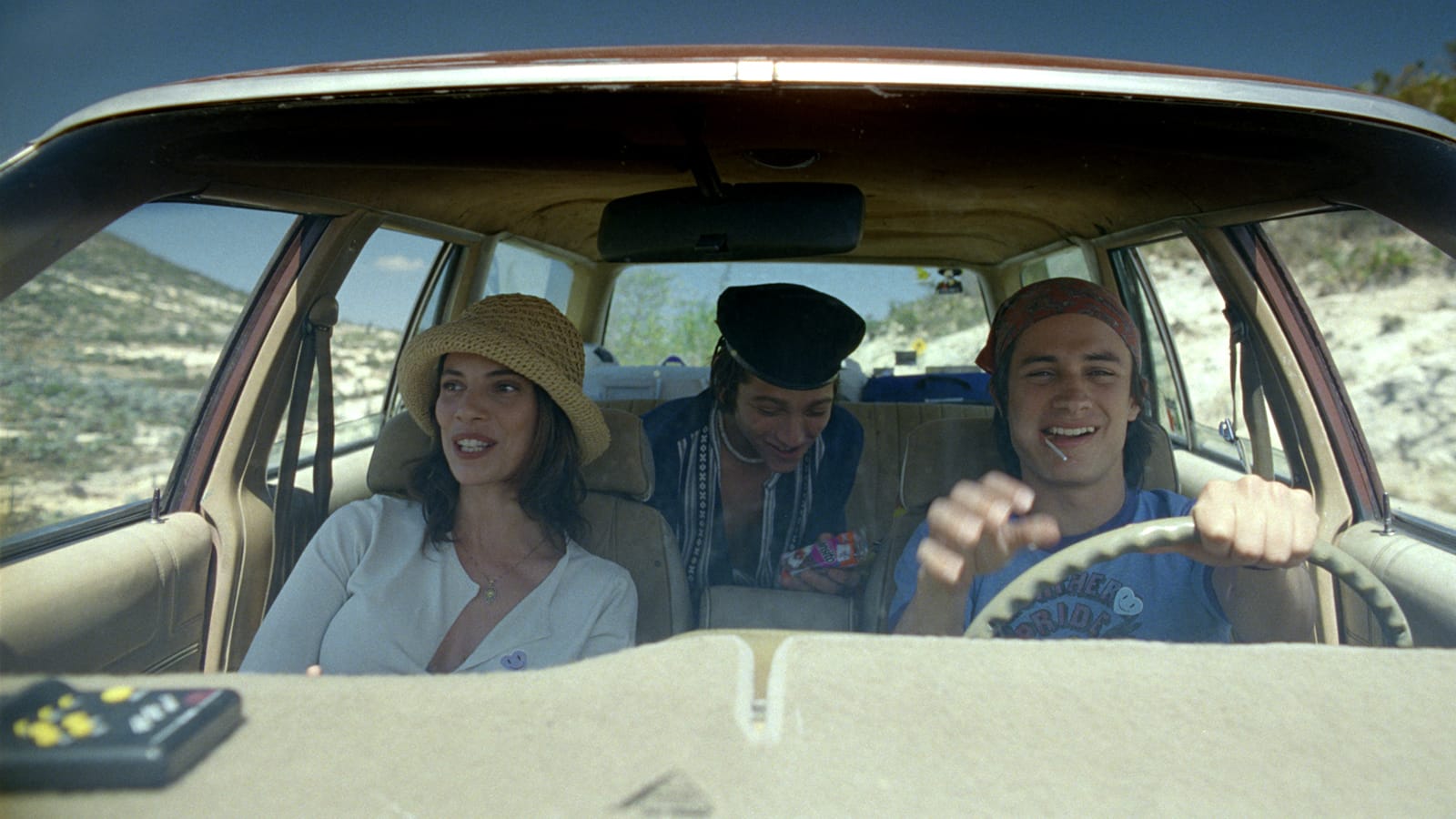 Scene from Y Tu Mama Tambien (2001)