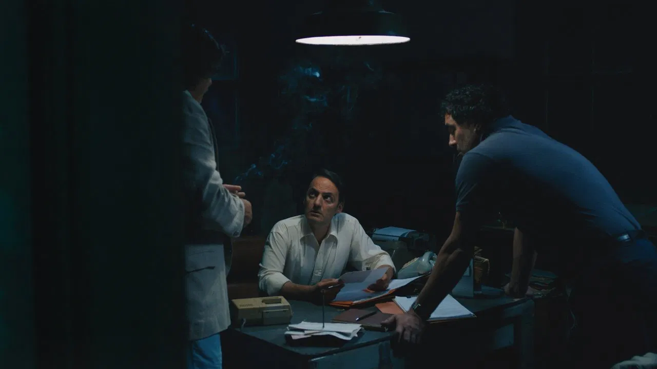 Scene from Azor (2021)