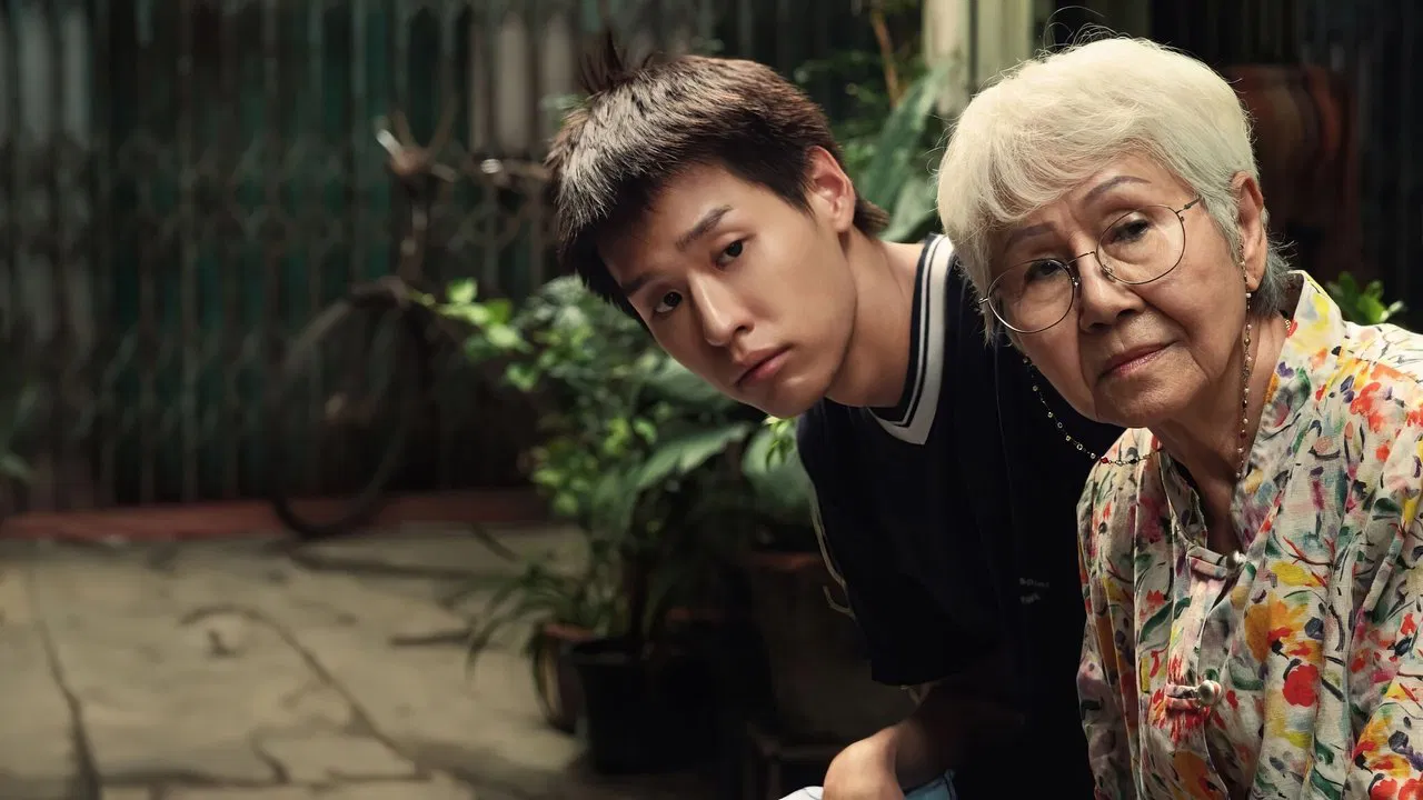 Scene from How to Make Millions Before Grandma Dies (2024)