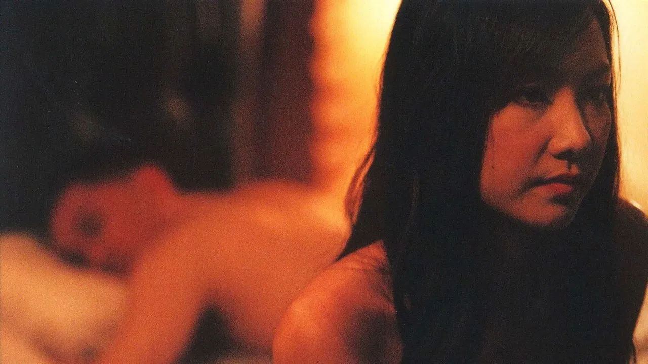 Scene from Midnight My Love (2005)