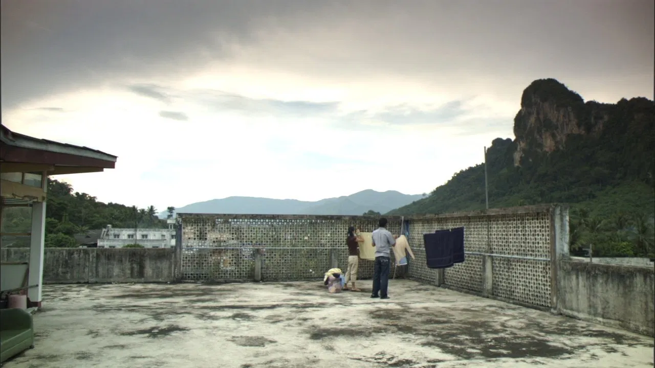 Scene from Wonderful Town (2007)