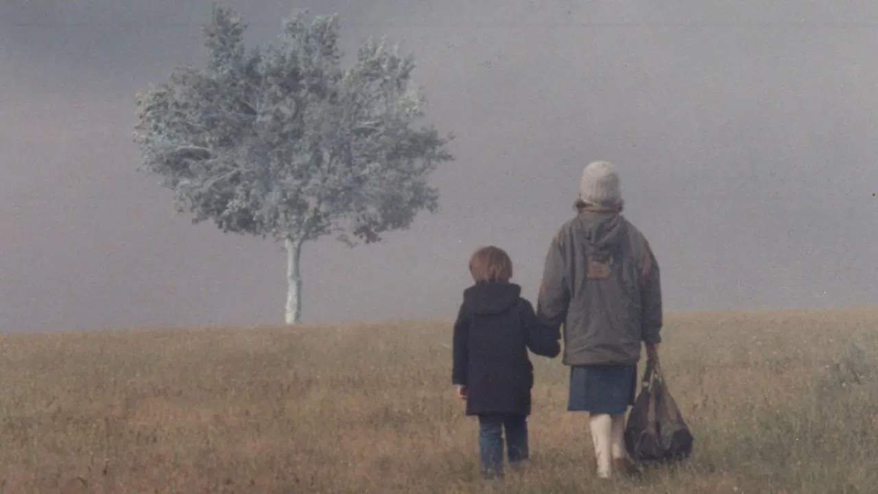 Scene from Landscape in the Mist (1988)
